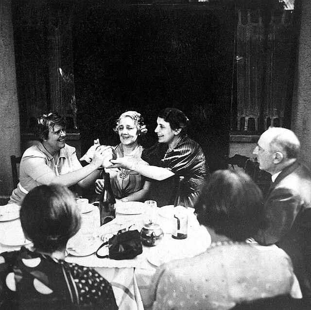 Anna Freud trabajando en el centro Hampstead Londres Anna Freud trabajando en el centro Hampstead Londres