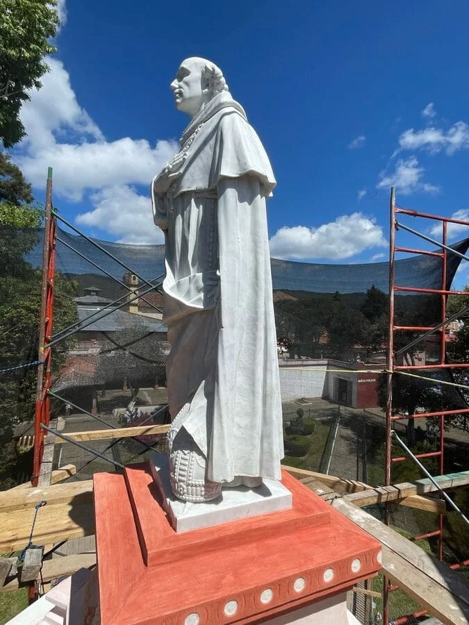 Monumento dedicado a Fray Bartolome de las Casas en San Cristobal Monumento dedicado a Fray Bartolomé de las Casas en San Cristóbal