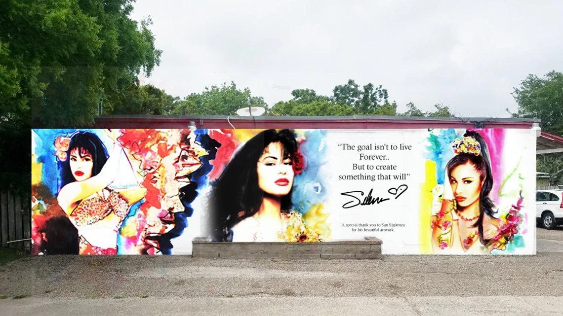 Mural colorido homenajeando a Selena Quintanilla Mural colorido homenajeando a Selena Quintanilla